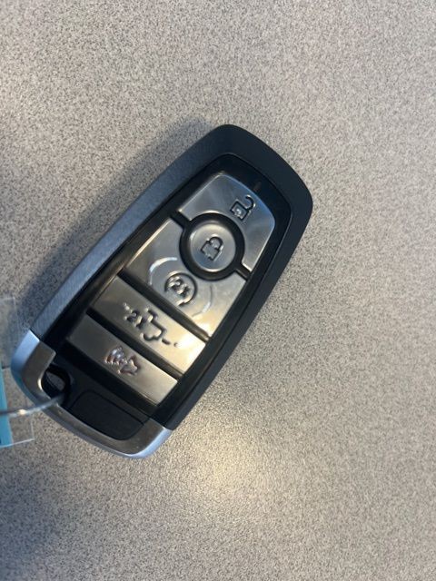 Ford F-150 Vehicle Full-screen Gallery Image 41