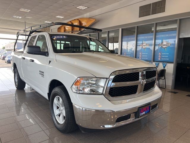 Ram 1500 Classic Vehicle Full-screen Gallery Image 02