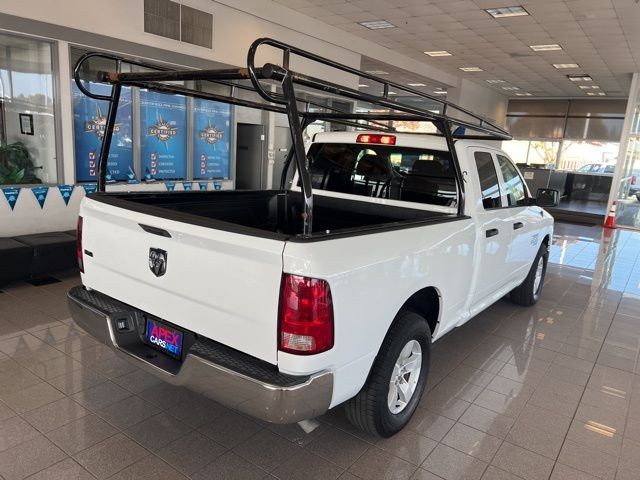 Ram 1500 Classic Vehicle Full-screen Gallery Image 06