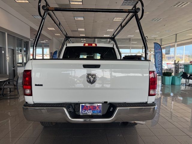 Ram 1500 Classic Vehicle Full-screen Gallery Image 07