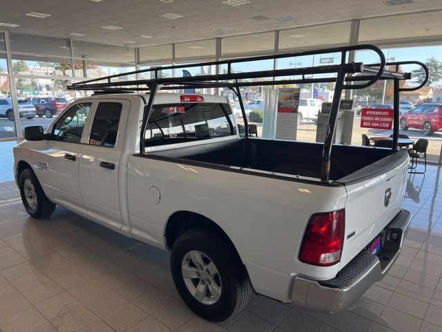 Ram 1500 Classic Vehicle Full-screen Gallery Image 10