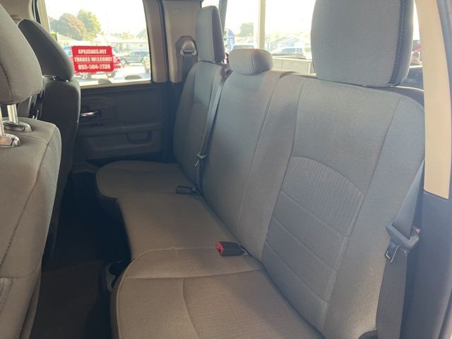 Ram 1500 Classic Vehicle Full-screen Gallery Image 20