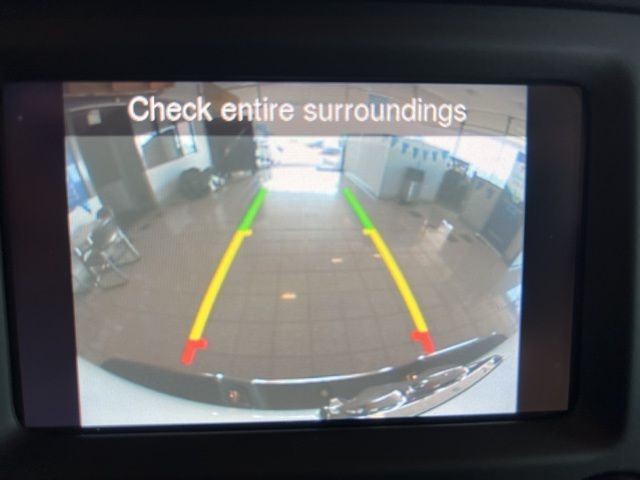 Ram 1500 Classic Vehicle Full-screen Gallery Image 27