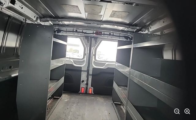 Ford Transit-250 Vehicle Full-screen Gallery Image 03