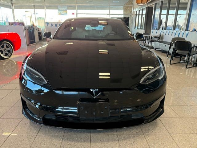 Tesla Model S Vehicle Full-screen Gallery Image 08