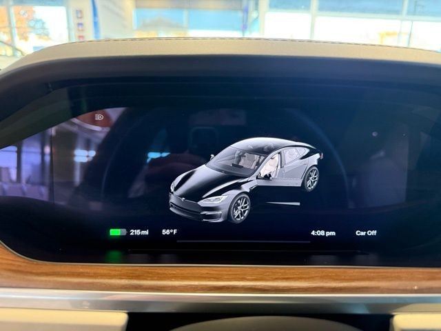 Tesla Model S Vehicle Full-screen Gallery Image 13