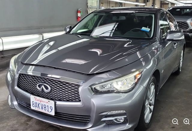 INFINITI Q50 Vehicle Full-screen Gallery Image 03