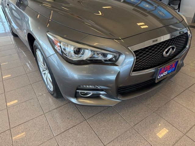 INFINITI Q50 Vehicle Full-screen Gallery Image 08