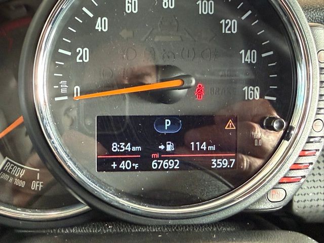 MINI Cooper Hardtop 4 Door Vehicle Full-screen Gallery Image 12