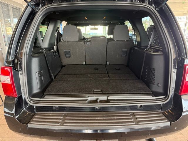 Ford Expedition Vehicle Full-screen Gallery Image 22