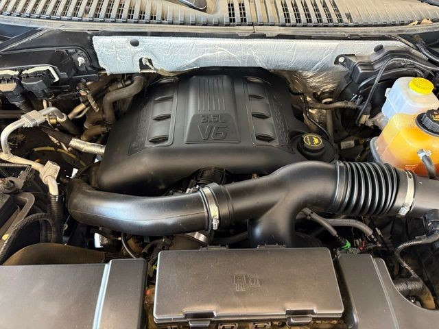 Ford Expedition Vehicle Full-screen Gallery Image 29