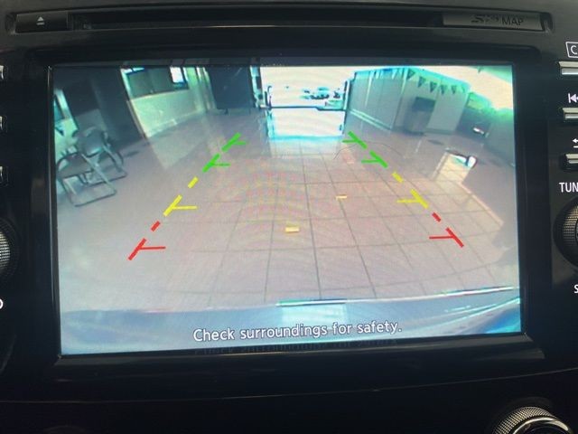 Nissan Murano Vehicle Full-screen Gallery Image 24