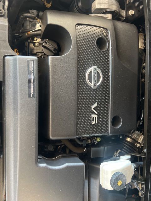 Nissan Murano Vehicle Full-screen Gallery Image 28