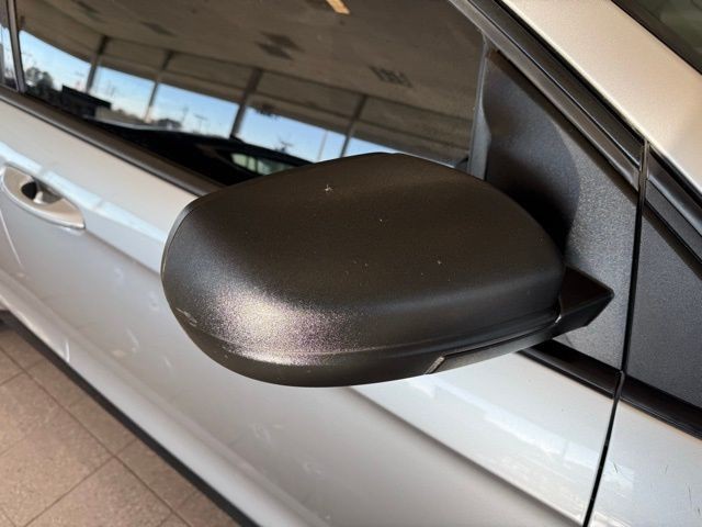 Ford Edge Vehicle Full-screen Gallery Image 11