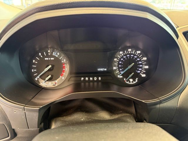 Ford Edge Vehicle Full-screen Gallery Image 13