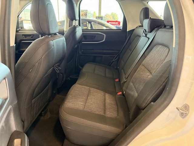 Ford Bronco Sport Vehicle Full-screen Gallery Image 23