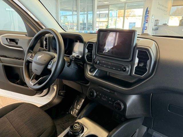 Ford Bronco Sport Vehicle Full-screen Gallery Image 28