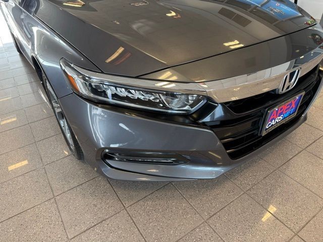 Honda Accord Sedan Vehicle Full-screen Gallery Image 08