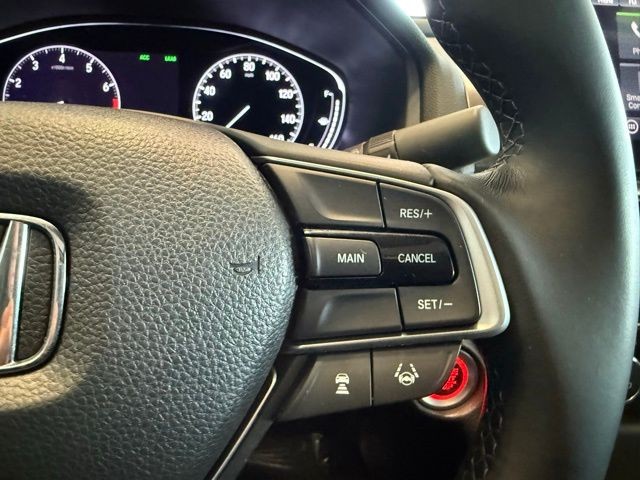 Honda Accord Sedan Vehicle Full-screen Gallery Image 17