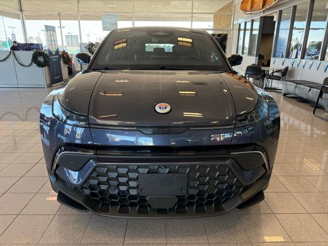 Fisker Ocean Vehicle Full-screen Gallery Image 07