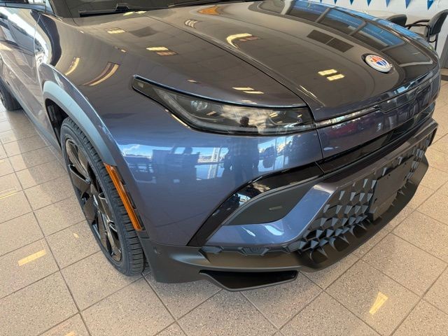 Fisker Ocean Vehicle Full-screen Gallery Image 08