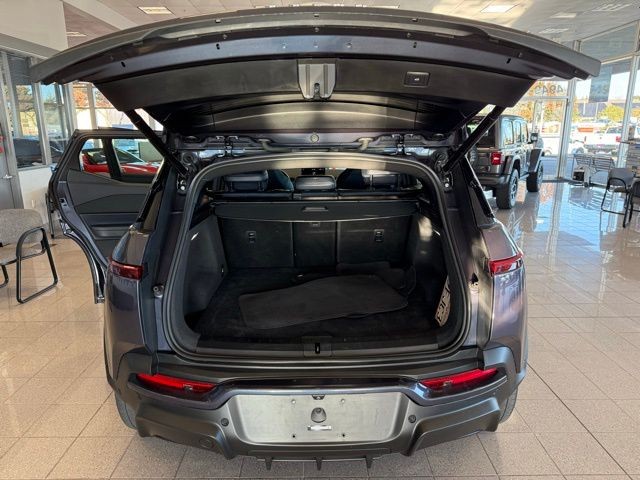 Fisker Ocean Vehicle Full-screen Gallery Image 19