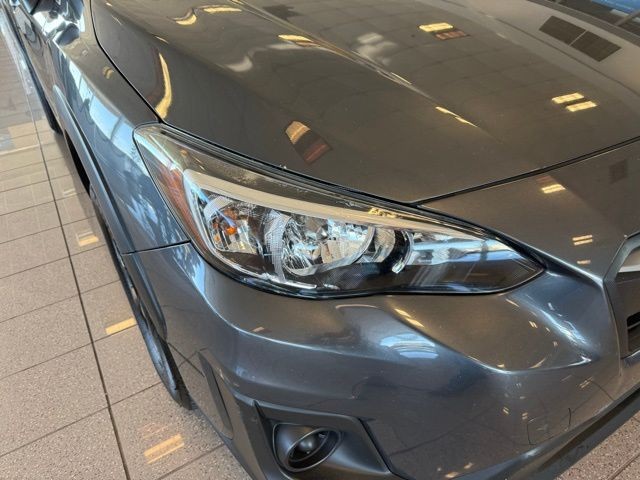 Subaru Crosstrek Vehicle Full-screen Gallery Image 09