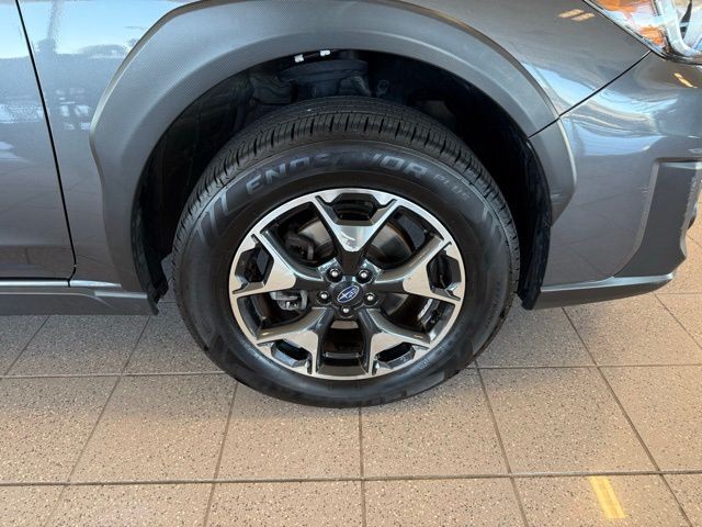 Subaru Crosstrek Vehicle Full-screen Gallery Image 10