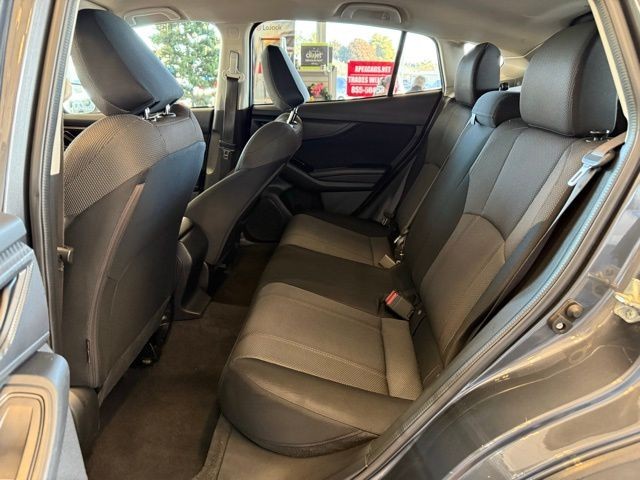 Subaru Crosstrek Vehicle Full-screen Gallery Image 20