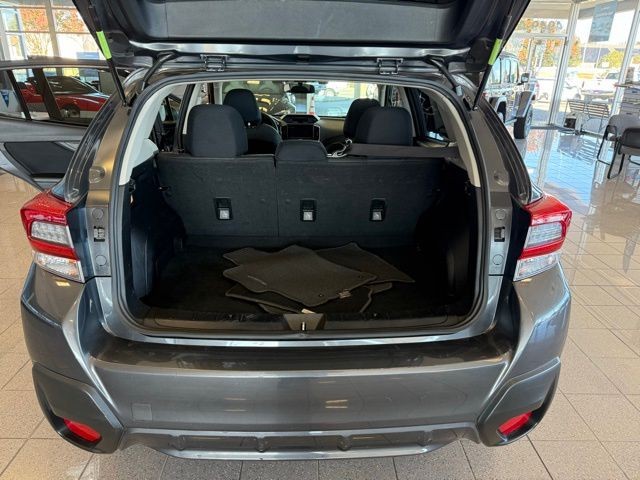 Subaru Crosstrek Vehicle Full-screen Gallery Image 21