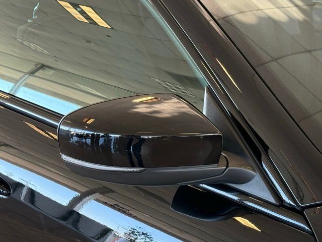 Maserati Ghibli Vehicle Full-screen Gallery Image 11