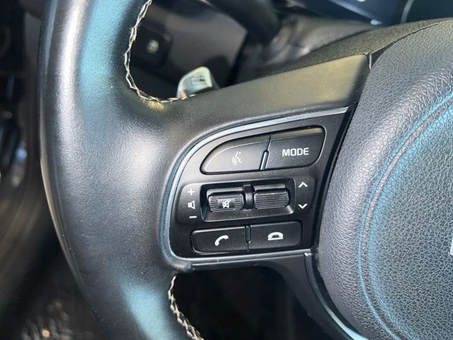 Kia Niro EV Vehicle Full-screen Gallery Image 21