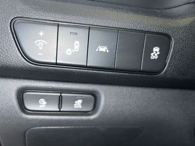 Kia Niro EV Vehicle Full-screen Gallery Image 24