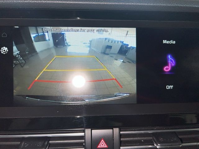 Kia Niro EV Vehicle Full-screen Gallery Image 29