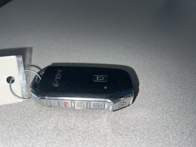 Kia Niro EV Vehicle Full-screen Gallery Image 35