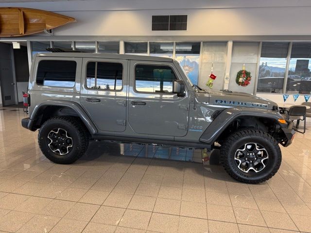 Jeep Wrangler 4xe Vehicle Full-screen Gallery Image 02