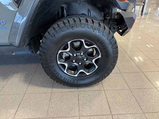 Jeep Wrangler 4xe Vehicle Full-screen Gallery Image 10