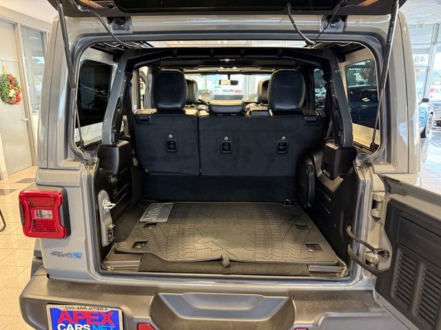 Jeep Wrangler 4xe Vehicle Full-screen Gallery Image 21