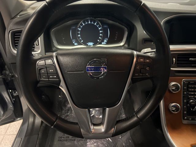 Volvo S60 Vehicle Full-screen Gallery Image 20