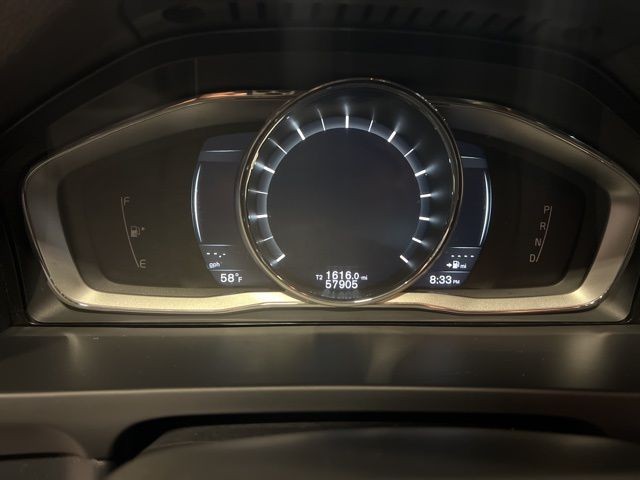 Volvo S60 Vehicle Full-screen Gallery Image 23