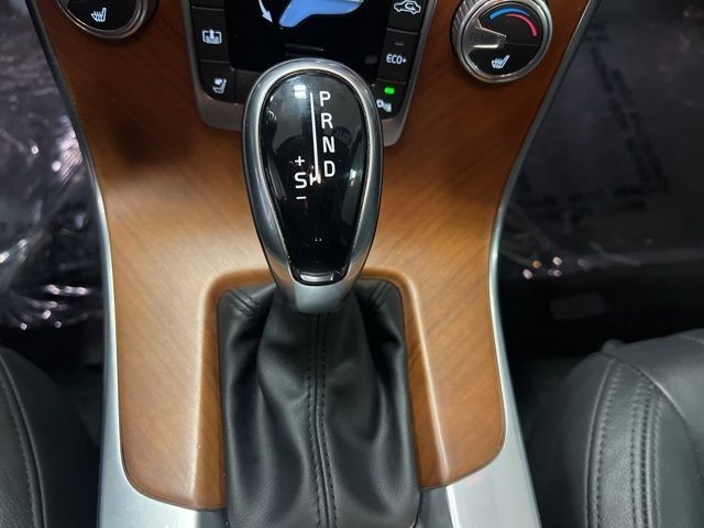 Volvo S60 Vehicle Full-screen Gallery Image 28