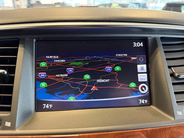 INFINITI QX80 Vehicle Full-screen Gallery Image 14