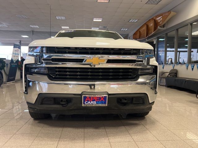 Chevrolet Silverado 1500 LTD Vehicle Full-screen Gallery Image 16