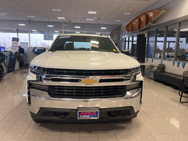 Chevrolet Silverado 1500 LTD Vehicle Full-screen Gallery Image 17