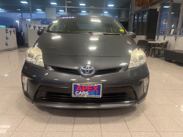 Toyota Prius Vehicle Full-screen Gallery Image 15