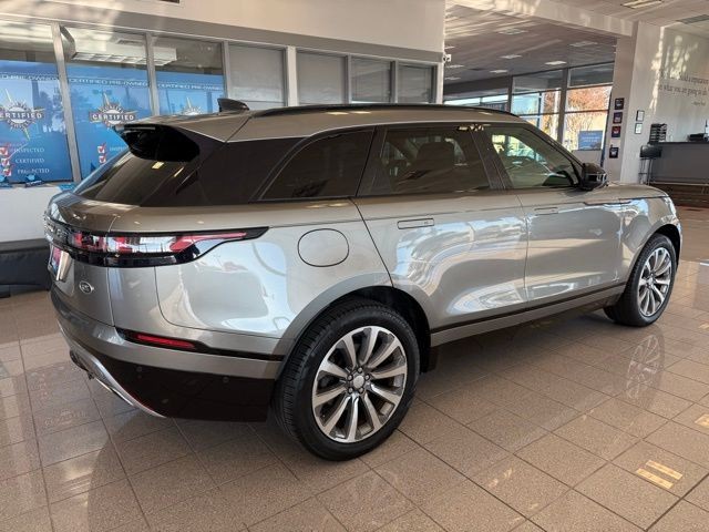 Land Rover Range Rover Velar Vehicle Full-screen Gallery Image 03