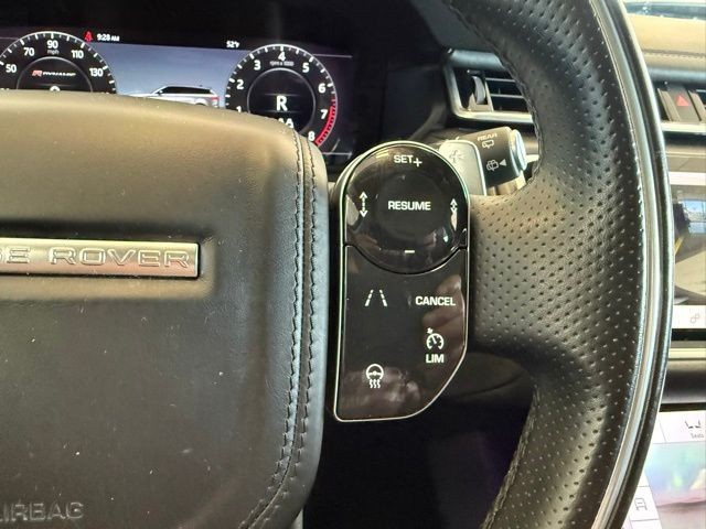 Land Rover Range Rover Velar Vehicle Full-screen Gallery Image 16