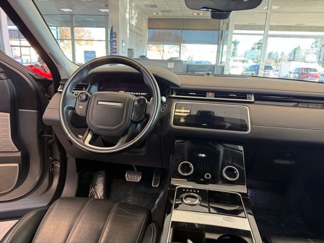 Land Rover Range Rover Velar Vehicle Full-screen Gallery Image 24