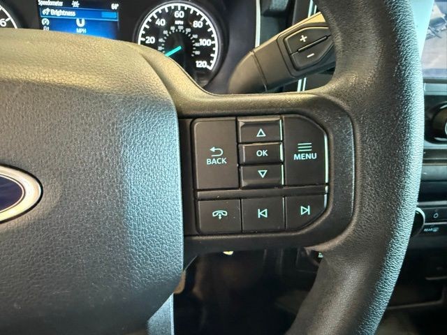 Ford F-150 Vehicle Full-screen Gallery Image 16