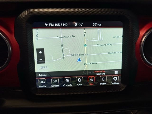 Jeep Wrangler Unlimited Vehicle Full-screen Gallery Image 15